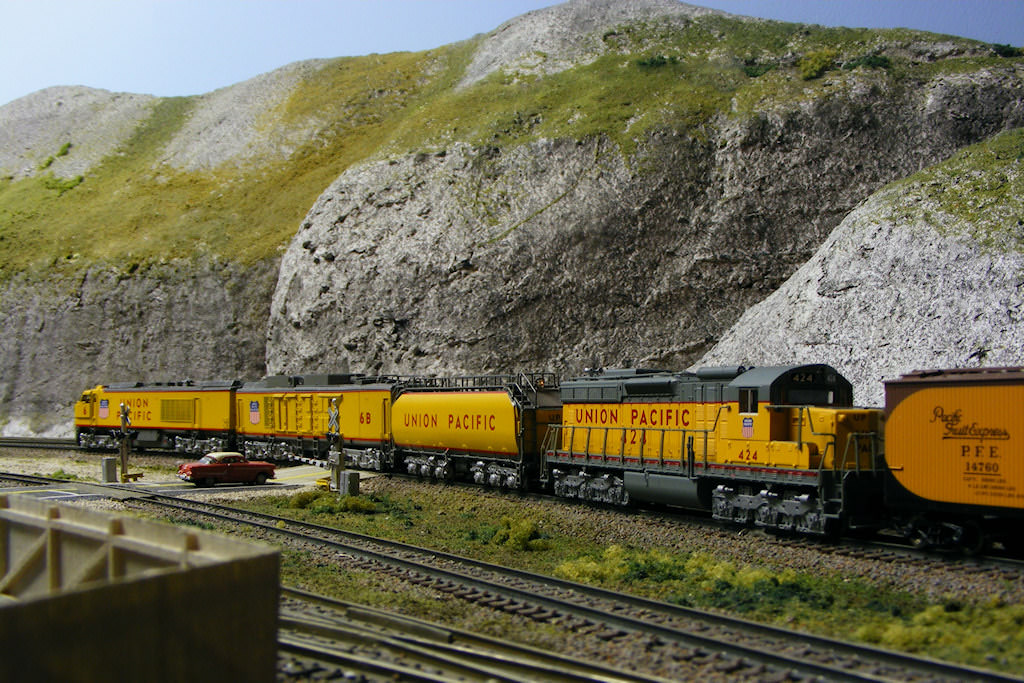 Mike Satke’s N scale 1964-era model of Union Pacific in northern 