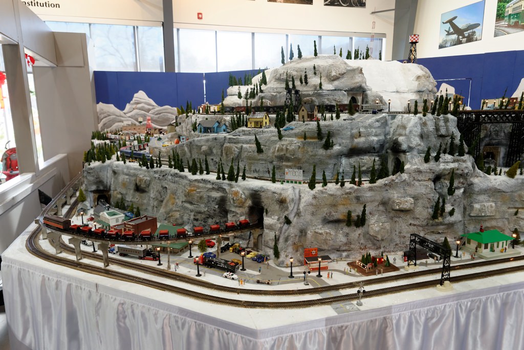Holiday Train Exhibit at the National Museum of Transportation | Gateway NMRA