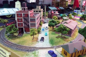 Gateway Central VIII 4x6 Small HO Scale Model Railroad