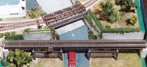 Micro Engineering "HO City Viaduct 150' Single Track" 255-75511