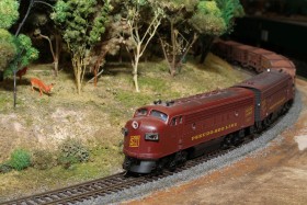 Bob Johnson's Pseudo-Soo Line HO Scale Model Railroad Layout