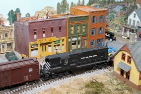 Bob Johnson's Pseudo-Soo Line HO Scale Model Railroad Layout