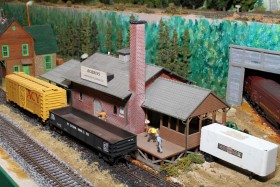 Bob Johnson's Pseudo-Soo Line HO Scale Model Railroad Layout