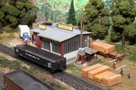 Bob Johnson's Pseudo-Soo Line HO Scale Model Railroad Layout