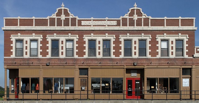 Retail Showroom Front w/Railing, Oakville, Missouri