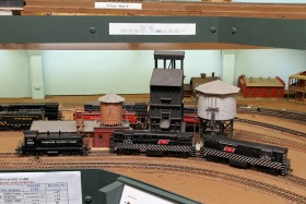 Gary Gross' HO Scale Franklin Pacific Model Railroad