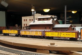 Gary Gross' HO Scale Franklin Pacific Model Railroad