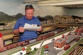 Bob Buschart AT&SF and CB&Q Railroad Rail Op 2011