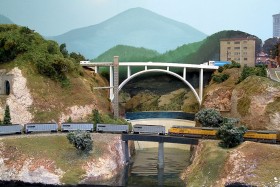 Bob Boedges' N Scale Fussin & Fumin Model Railroad