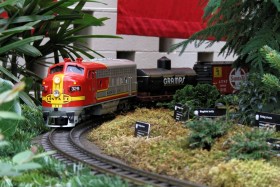 2012 Missouri Botanical Garden “Gardenland Express” Garden Railroad