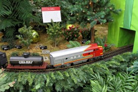 2012 Missouri Botanical Garden “Gardenland Express” Garden Railroad