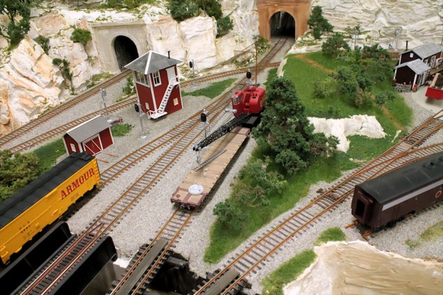Detailing a Model Railroad Yard Scene