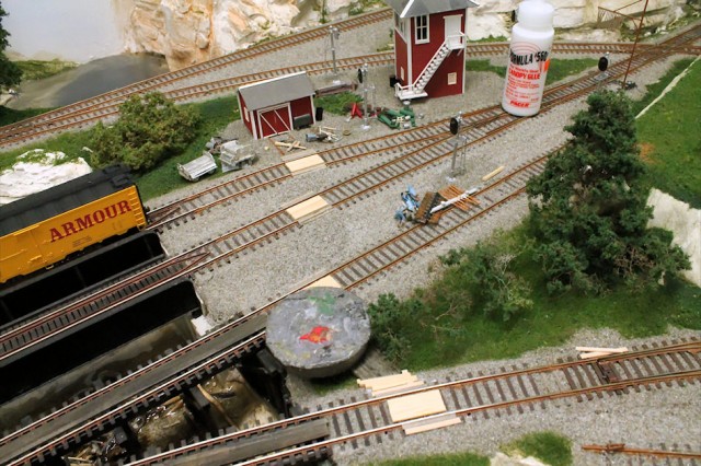 Detailing a Model Railroad Yard Scene