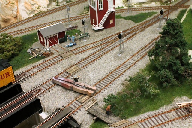 Detailing a Model Railroad Yard Scene