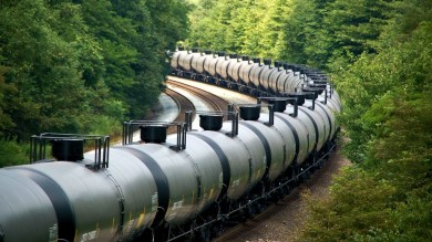 Eastbound Bakken crude oil train at Cassandra grade