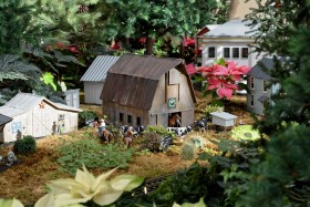 2014 Missouri Botanical Garden “Gardenland Express” Garden Railroad