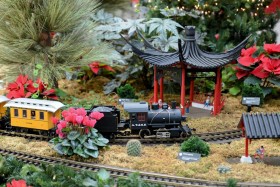 2014 Missouri Botanical Garden “Gardenland Express” Garden Railroad