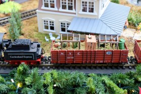 2014 Missouri Botanical Garden “Gardenland Express” Garden Railroad