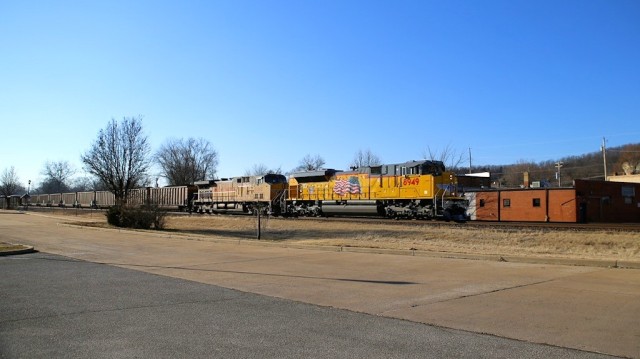 Powder River coal, headed east, at Pacific, Missouri.