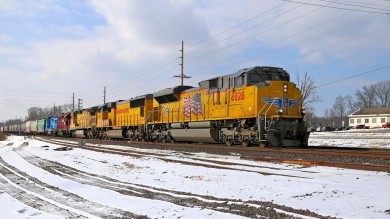 Union Pacific eastbound mixed freight. This the old Missouri Pacific line, and the same rails I've been shooting the past couple of weeks, just three or four miles east. This is at MP 28.