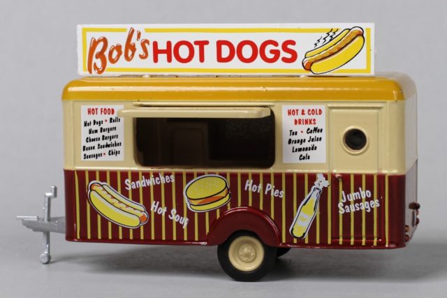 Oxford's HO Scale Bob's Hot Dogs Food Trailer