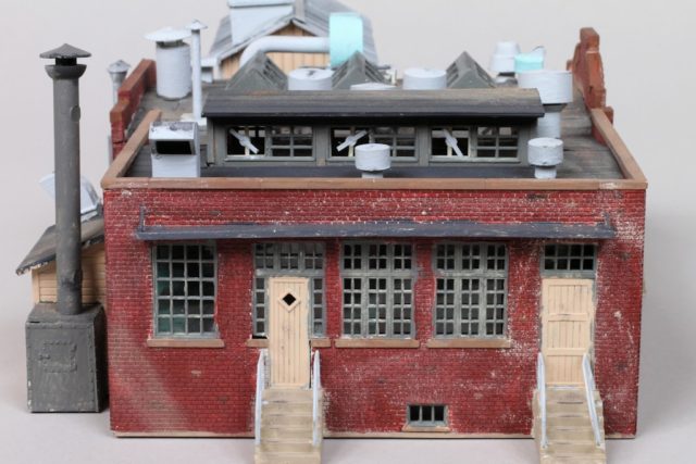John Carty’s Kitbashed and Scratchbuilt Roesch Enamel Range Factory