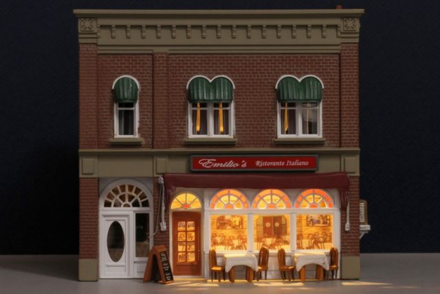 Emilio's Italian Restaurant Lighted HO Scale Building