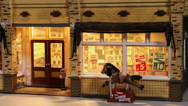 Lighting Woodland Scenics Frank's IGA Grocery Store