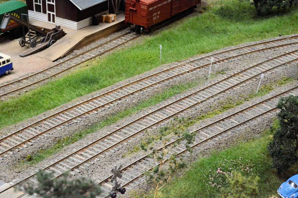How To Use Static Grass On A Model Railway Layout