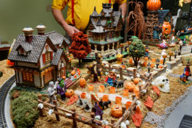 Halloween Fright Fest Model Railroad Layout