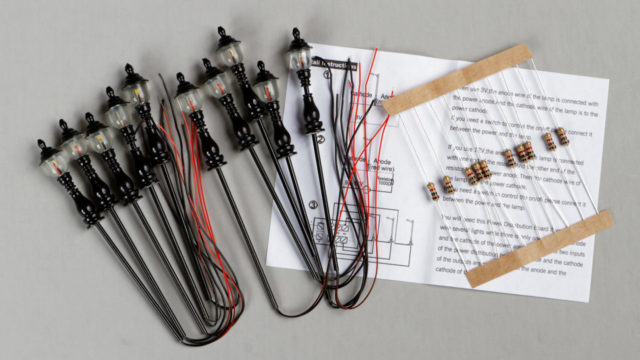 The package includes ten street lights, ten resistors (if you want to use a 9 to 16 volt power supply), and an instruction sheet.